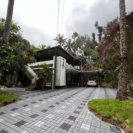 Maliyeckal Homestay 蒙纳 外观 照片