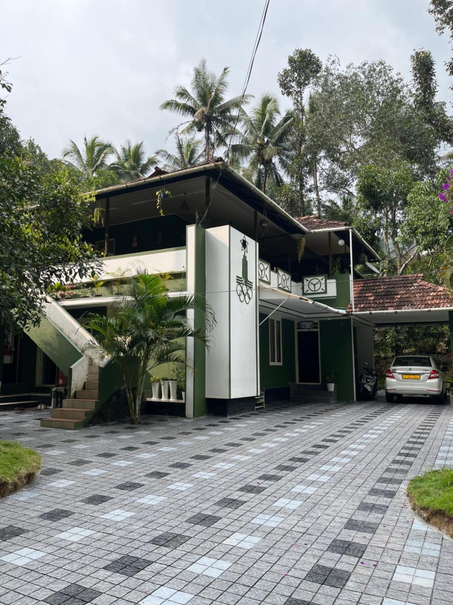 Maliyeckal Homestay 蒙纳 外观 照片